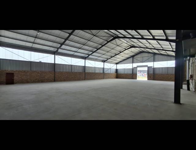 771M² BUILDING TO LET IN BENONI SOUTH